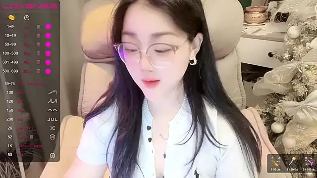 Monica-666888- webcam