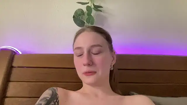 NicolePax webcam