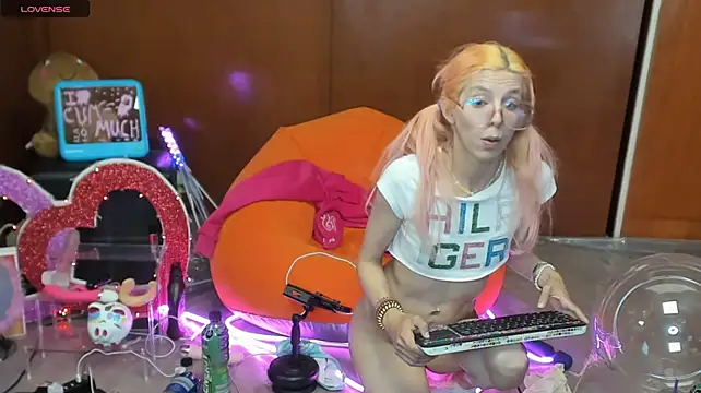 Skinygirl webcam
