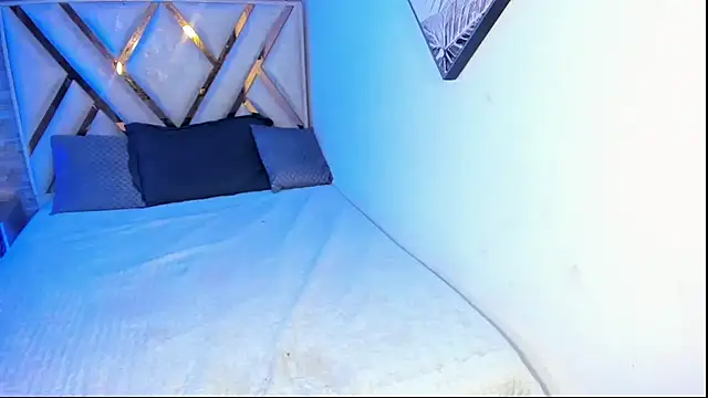 Little_ebonyx webcam