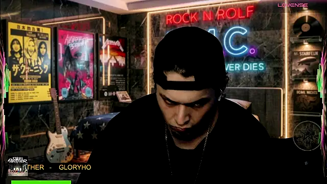 chino_roz webcam