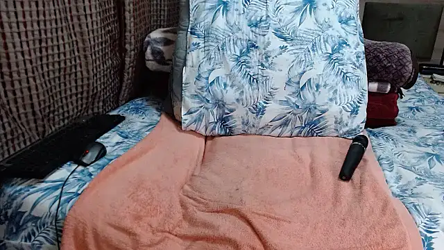 CHOCOLATEDARKBUSTYX webcam