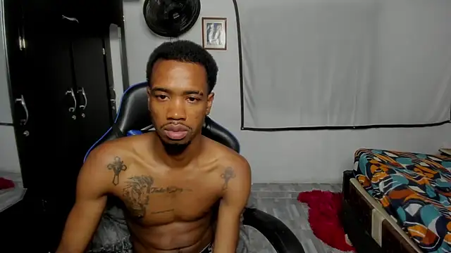 Kofi_exotic_2 webcam