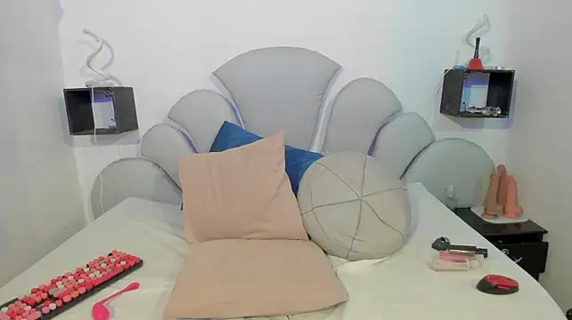 Emmily-sweet webcam