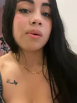 Zoe_Martinezzz webcam