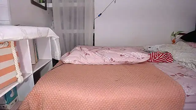 yselahot webcam