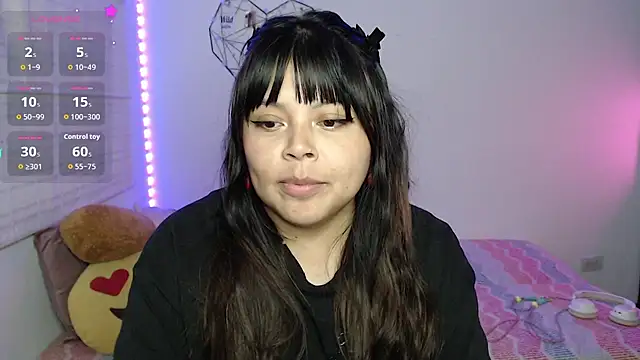 EllieMoonX webcam