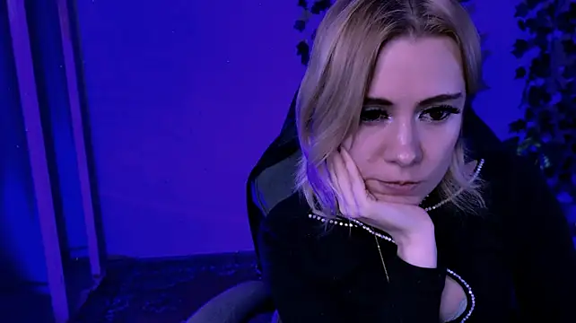 Kumiho_7777 webcam