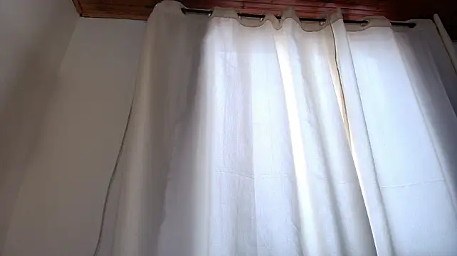 Miah_hilton2 webcam