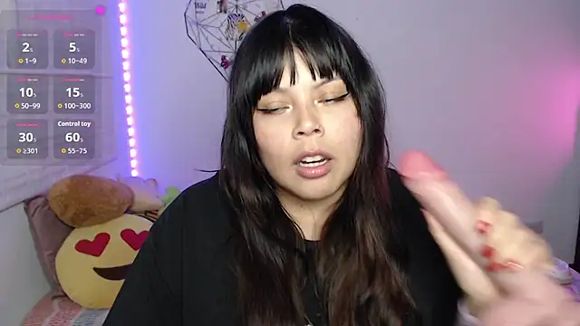 EllieMoonX webcam