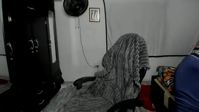 Kofi_exotic_2 webcam
