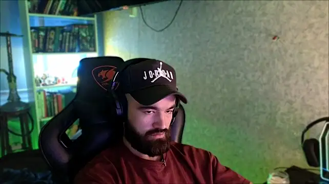 _Serious_Man webcam