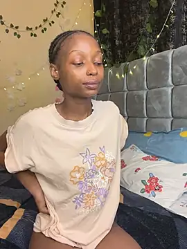YourWetDream02 webcam