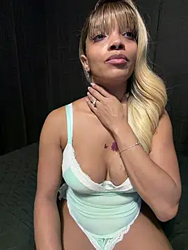 Rakiyahcharms