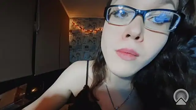 RachelSav webcam