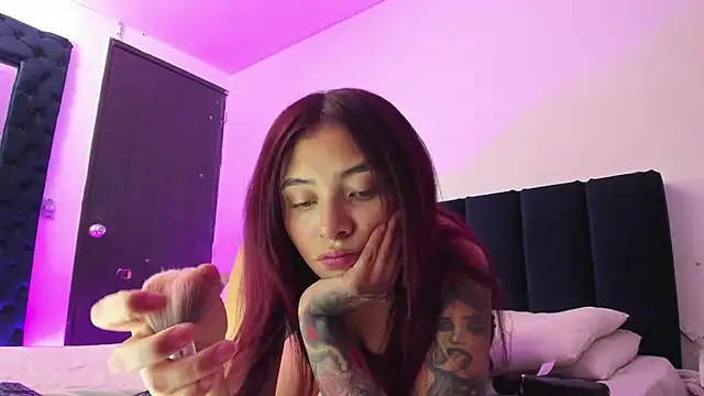 melanie_roux__ webcam