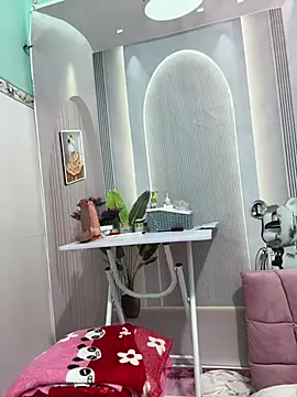 Nana-19 live cam on StripChat