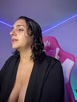 aliciia777 (F young) - play pussy💦🔥