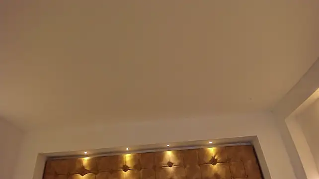 violet_giraldo webcam