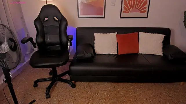 Eva-Millss webcam