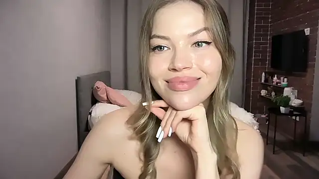 EmmyMills webcam