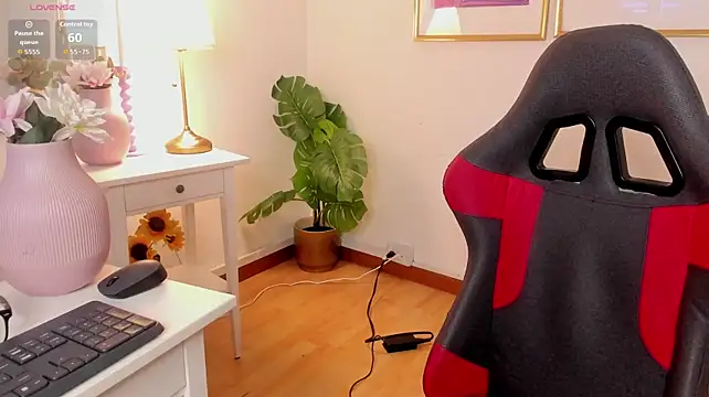 valka_collinss webcam