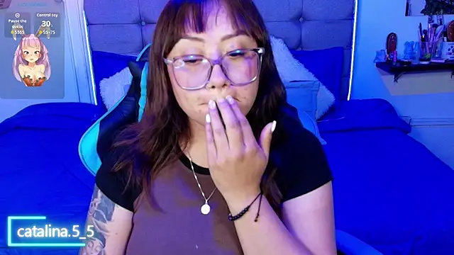 Kata_Bigboobs webcam