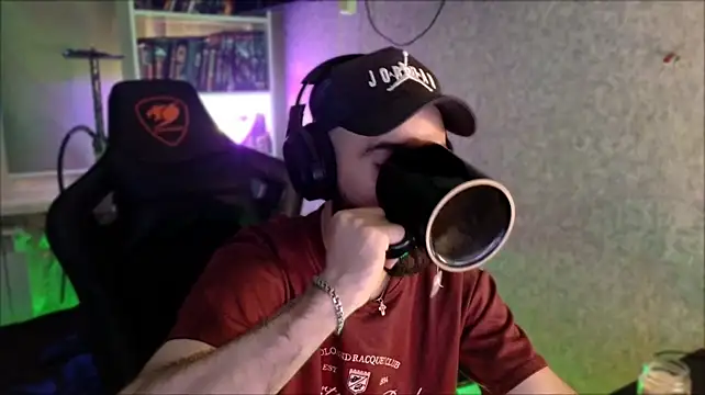 _Serious_Man webcam