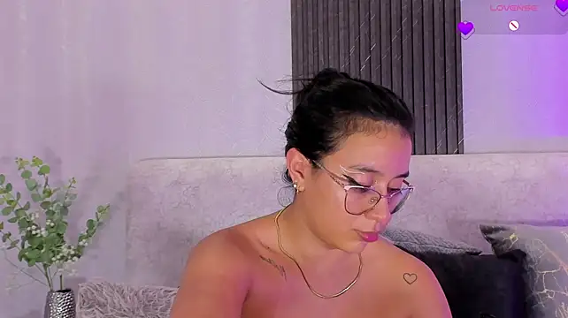 zoe_martins_ webcam