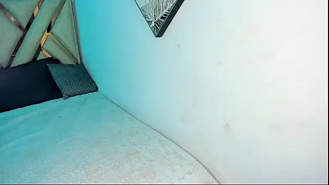 Little_ebonyx webcam