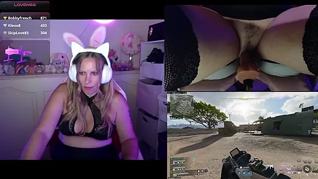 Angie-night webcam