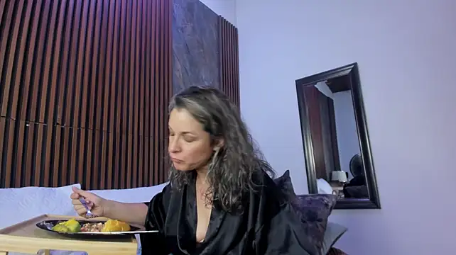linda_cabal webcam