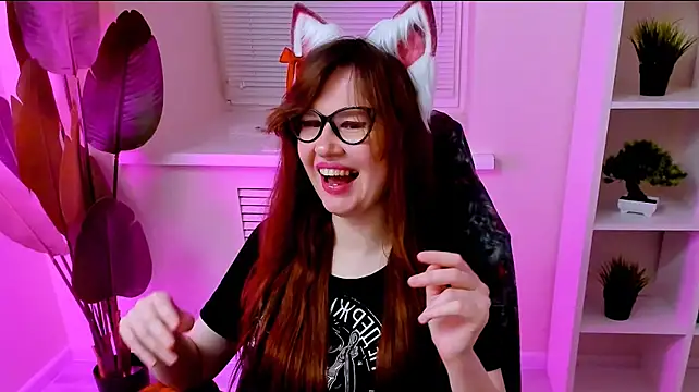 CarolGiggly webcam