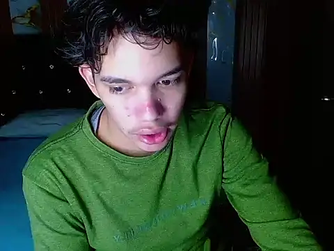 haku_nayro webcam