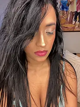 SaharQamar webcam