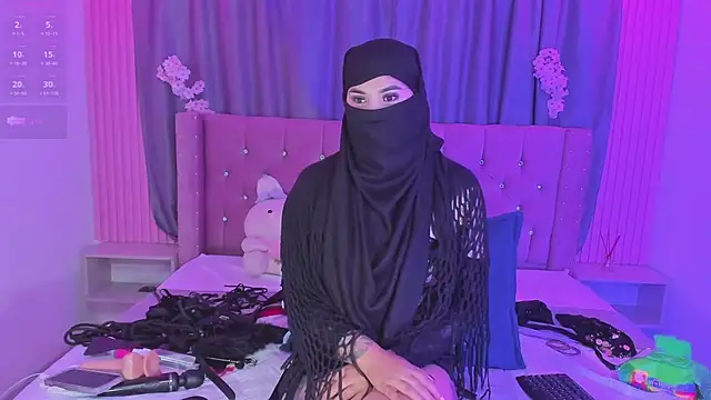 Nayla-Mouna webcam