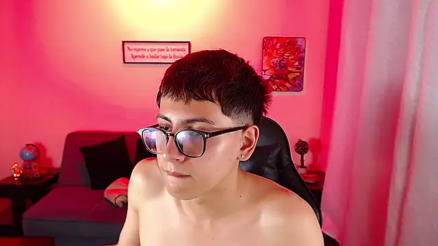 alexcum_18