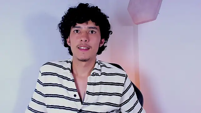 santi_twink