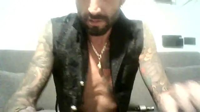 torinesebadboy