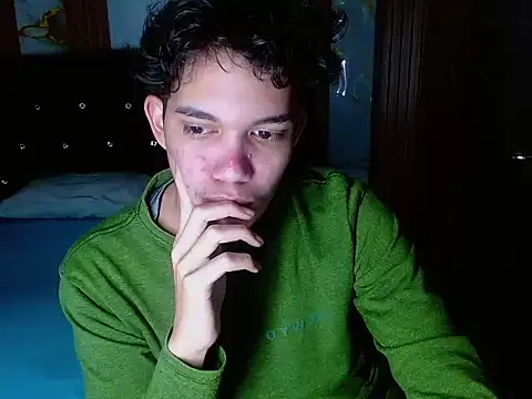 haku_nayro webcam
