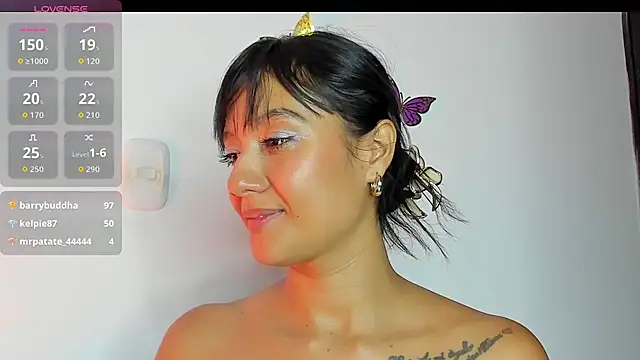 charlottekiss99 webcam