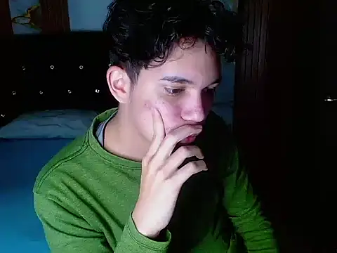 haku_nayro webcam
