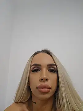 AprilHadid
