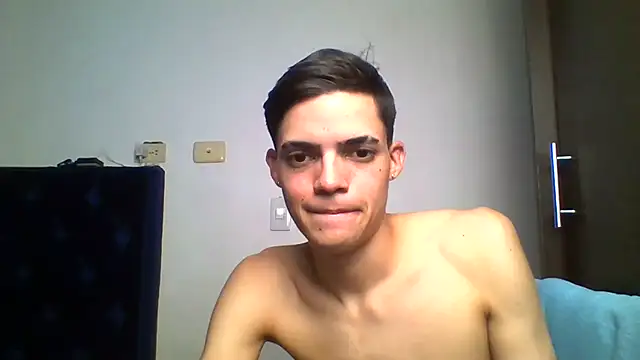 Latinos_2001 webcam