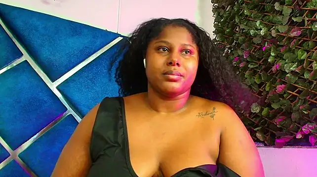 AlexaRousse4u webcam
