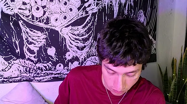 troyskarz live cam on StripChat