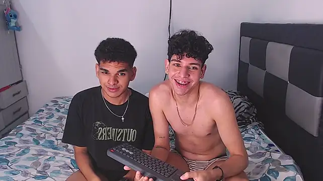apoloandhansel webcam