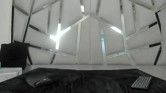 JadeWilliamss webcam