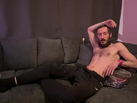 IRISHLONGDONG webcam