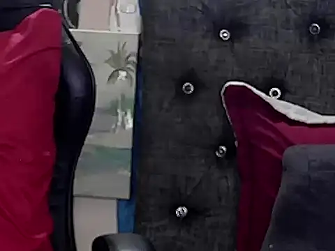 sara_greyx webcam